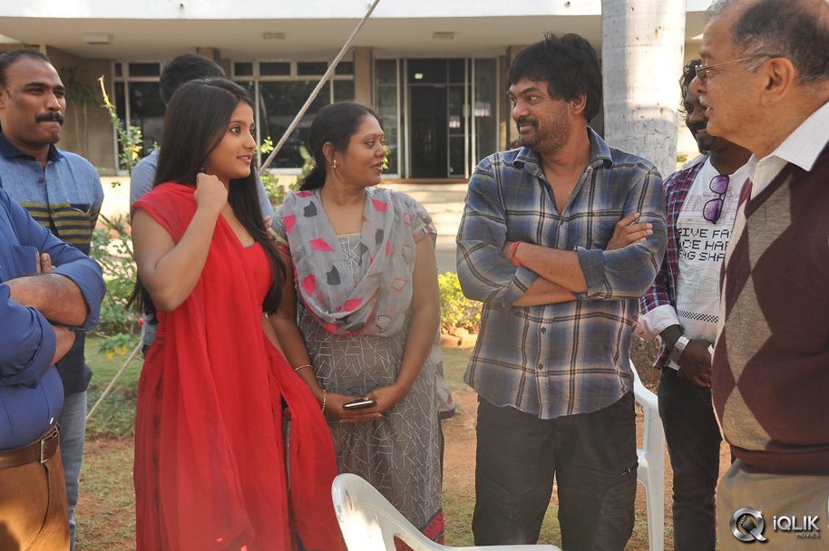 Andhra-Pori-Movie-Opening